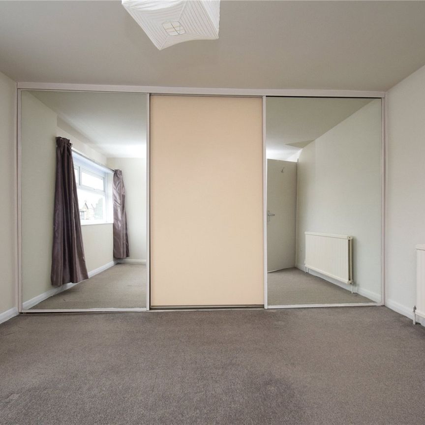3 bed terraced bungalow to rent in Main Street, Scarborough, YO11 - Photo 1
