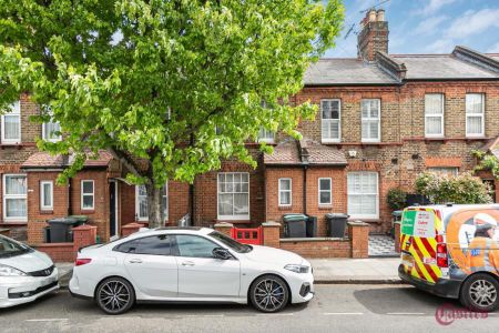 2 bedroom terraced house to rent - Photo 4