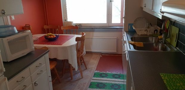 Tingvallavägen, Märsta - Photo 1