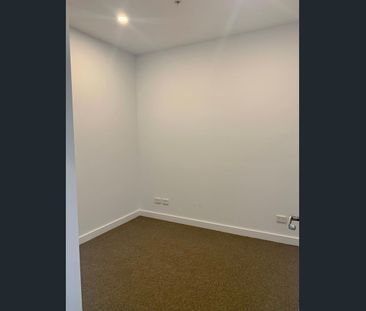 2 Bedroom Apartment in Central Box Hill with fridge and washing mac... - Photo 4