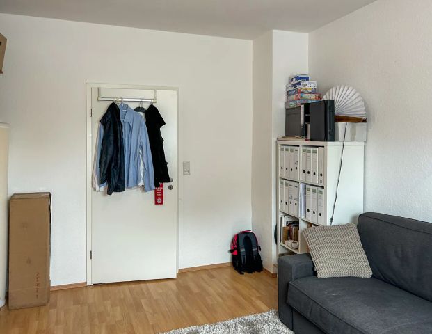 Gemütliche Dachgeschosswohnung mit Balkon - Hier wartet Ihr neues Zuhause auf Sie - Photo 1