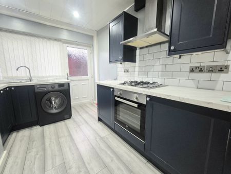 Cousin Lane, Halifax - Photo 3