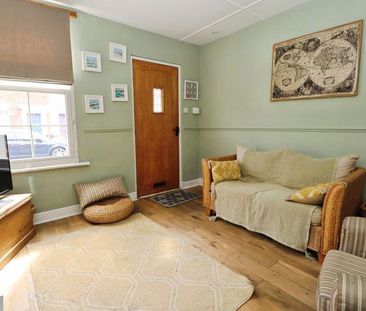 3 bedroom terraced house to rent - Photo 1