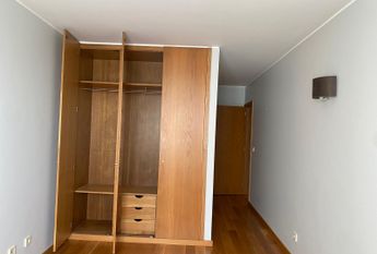 Fantástico Apartamento T2 para Arrendamento em Matosinhos