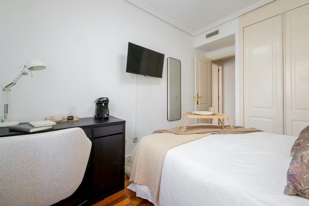 Calle de Ana de Austria, Madrid, Community of Madrid 28050 - Photo 1