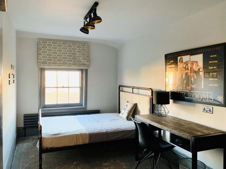 4 Bed Student Accommodation - Photo 3