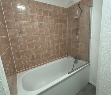 Location Appartement 2 pièces 43m² JAUNAY MARIGNY 86130 - Photo 3