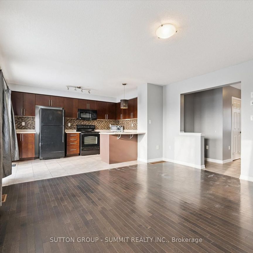 For Lease - 71 Garth Massey Drive Unit# 4, Cambridge, Ontario - Photo 1