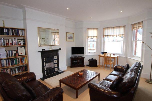 3 bedroom apartment to rent - Photo 1