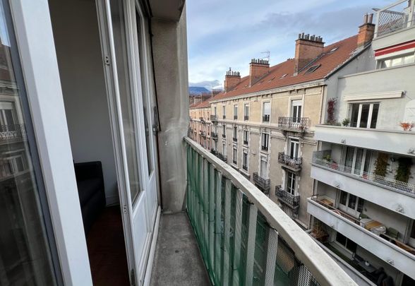 Appartement T2 à GRENOBLE - Photo 1