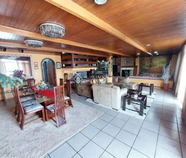 Casa com 4 quartos e 410m² para alugar em Centro, Florianópolis. - Photo 2