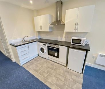 Studio to rent - Photo 3