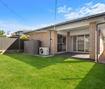 Family Home - Photo 4