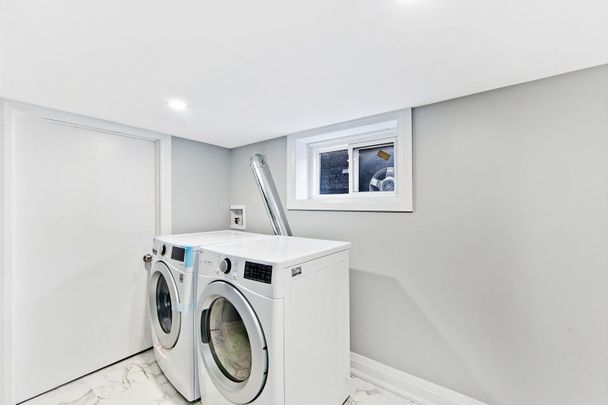 For Lease - 4434 Second Avenue, Niagara Falls, Ontario - Photo 1