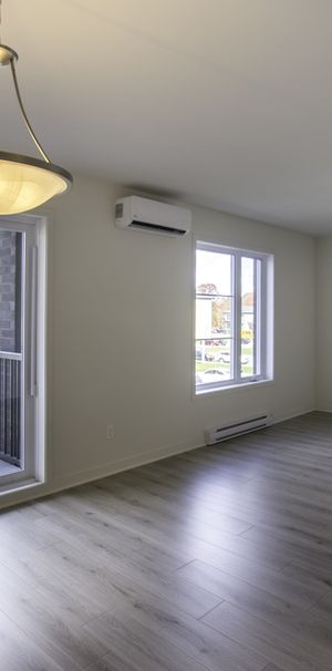 4 1/2 + Bureau à Louer - 1er Juillet 202 - Photo 1