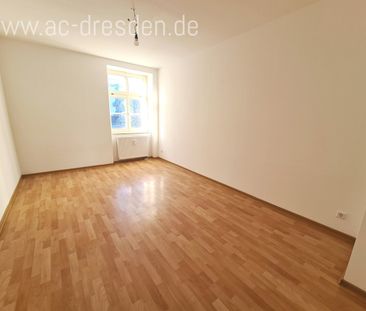 Schöne 2-Raum-Wohnung mit Balkon in saniertem Gründerzeithaus zentr... - Photo 1