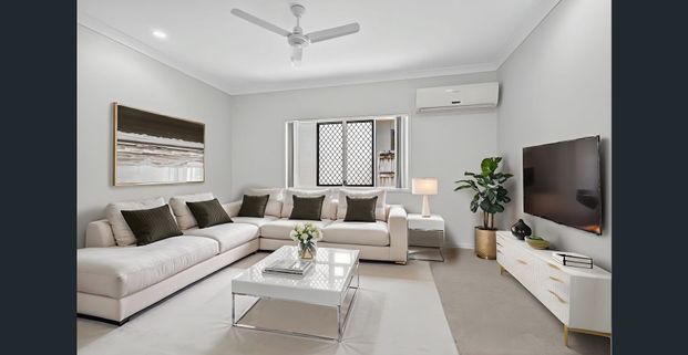 A/C, Multi-Living & Yard - Walk to Bounty Boulevard SS - Photo 1