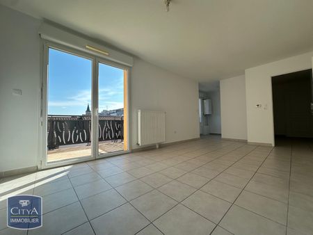Location Appartement 2 pièces 47m² AUDINCOURT 25400 - Photo 2