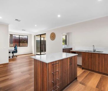 “Treeby Living at its best” - Photo 5