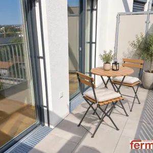 Neuwertige 2-Zi Wohnung mit Balkon und Stadtblick in 1100 Wien - Miete 999 EUR - Foto 2