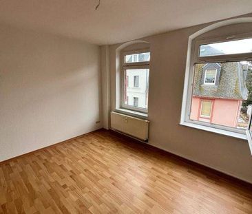 Frisch renovierte 2 Raum Wohnung Zwickau Brand Balkon zu vermieten - Photo 1