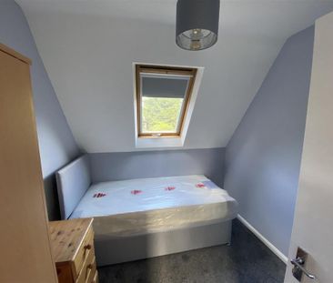 5 bedroom detached house to rent - Photo 6