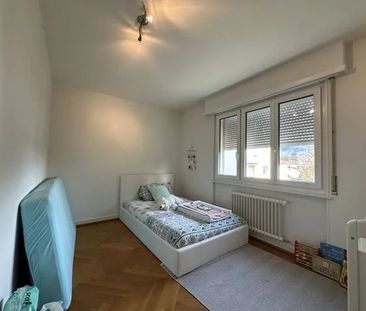 Appartement de 4.5 pièces au 1er étage avec poste de conciergerie - Photo 2