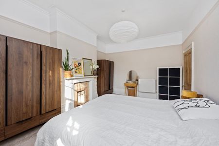 2 Bed Flat, Albany Villas, BN3 - Photo 3