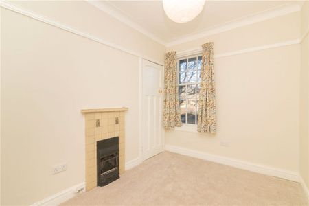 18 Southampton Drive - Photo 5