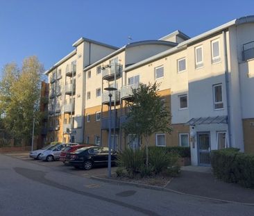 Three Bridges 1 bedroom apartment to rent - Photo 1