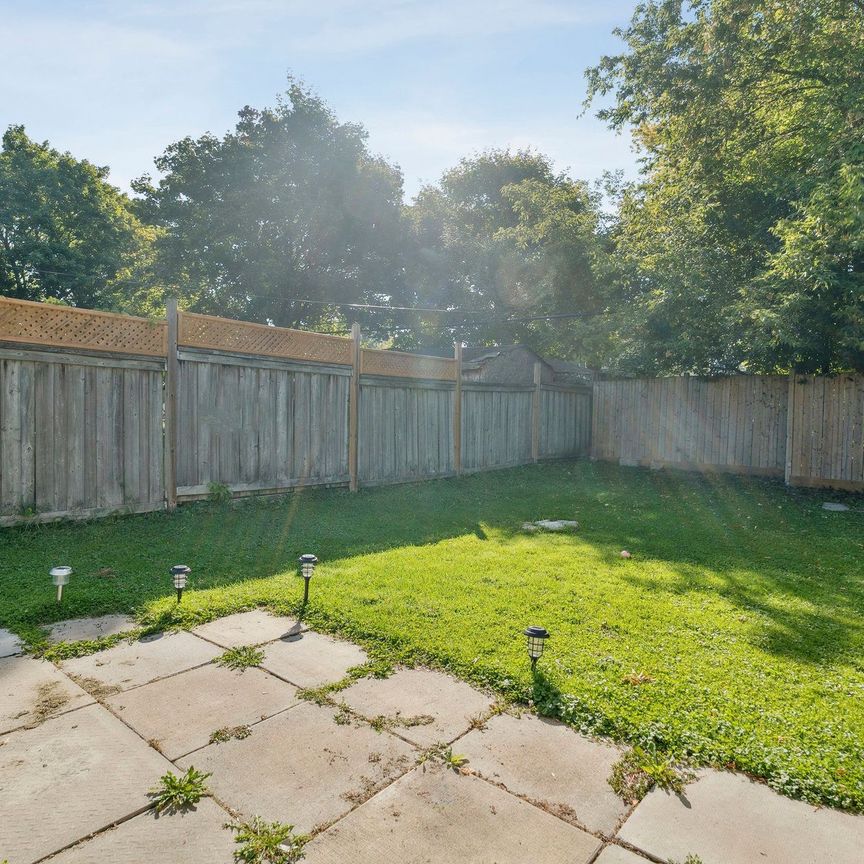 For Lease - 351 Winnifred Drive Unit# (East), Georgina, Ontario - Photo 1