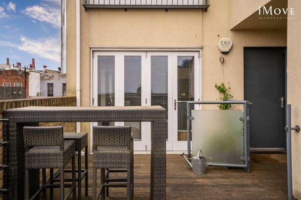 Cooper's Yard Crystal Palace, London, SE19 - Photo 1