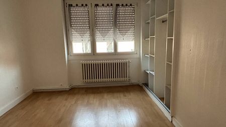 APPARTEMENT F5 AU CENTRE-VILLE - Photo 3