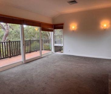 10 Cherry Place, Castle Cove NSW 2069 - House For Rent | Domain - Photo 2