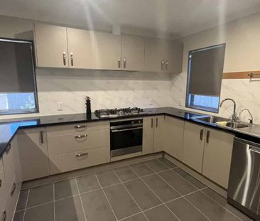 Four Bedroom Home in Whalers Gate - Photo 1