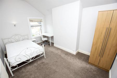 4 bedroom house to rent - Photo 2