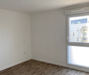Location Appartement 4 pièces 86m² ORLEANS 45000 - Photo 3