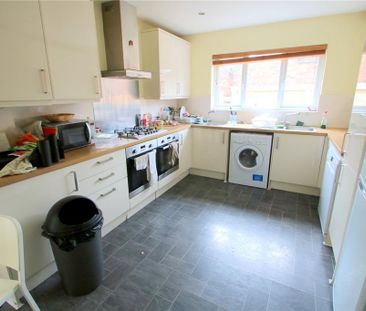 Terraced house to rent - Photo 3