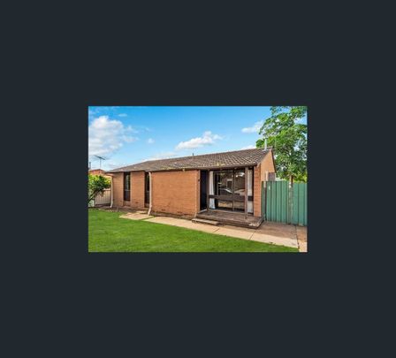 18 Coorara Court, Craigmore, SA 5114 - Photo 1