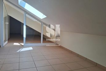 Apartamento T5 em Coimbra