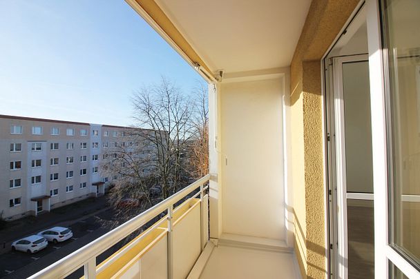 Mit WCW fit in allen Lebenslagen: 3-Raum-Wohnung im 4. OG in Chemnitz - Foto 1