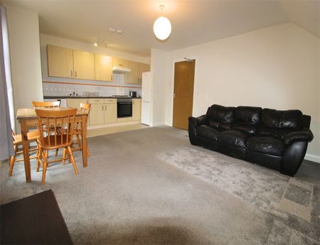 Broomfield Road, Heaton Moor - Photo 2