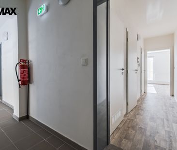 Pronájem bytu 2+kk v osobním vlastnictví 38 m², Nehvizdy - Фото 2