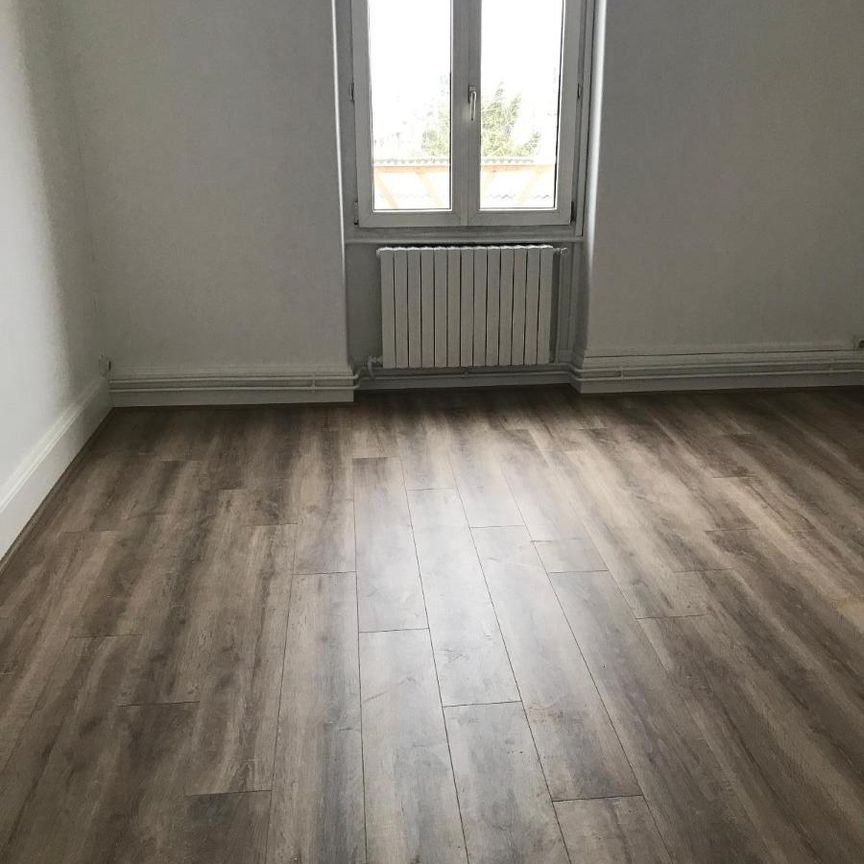 Location Appartement 4 pièces 79m² DECINES CHARPIEU 69150 - Photo 1