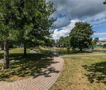 For Lease - 260 Brittany Drive Unit# 200, Manor Park - Cardinal Gle... - Photo 2