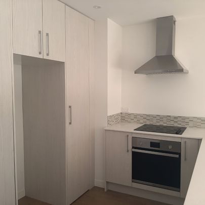 Lovely Townhouse in Point England - Photo 1