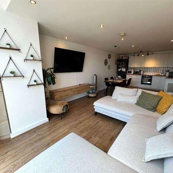 Masons Avenue, Croydon, CR0 - Photo 1