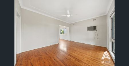 Spacious Family Home in a Prime Location - Photo 4