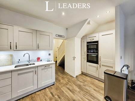 4 bedroom town house to rent Kettering Road, Stamford - Photo 5