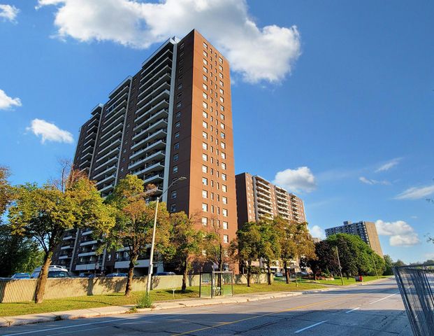 Richmond Park Square | 1275/1285 Richmond Road, Ottawa - Photo 1